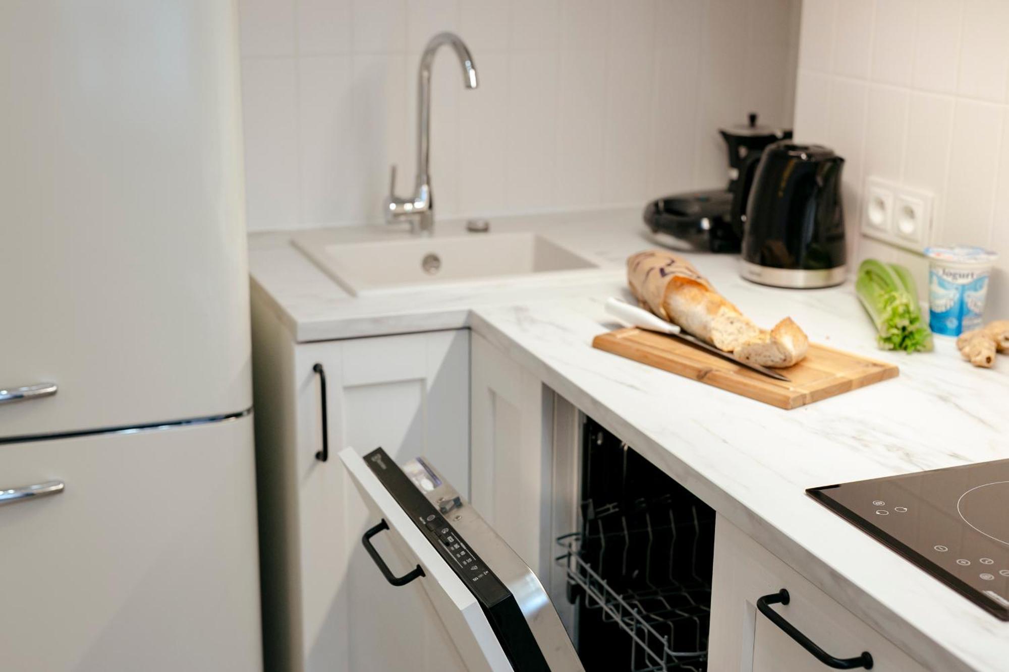 Pulawska 11 -Prywatny Apartament 4 Osobowy W Centrum Warszawy - Better Rental วอร์ซอ ภายนอก รูปภาพ