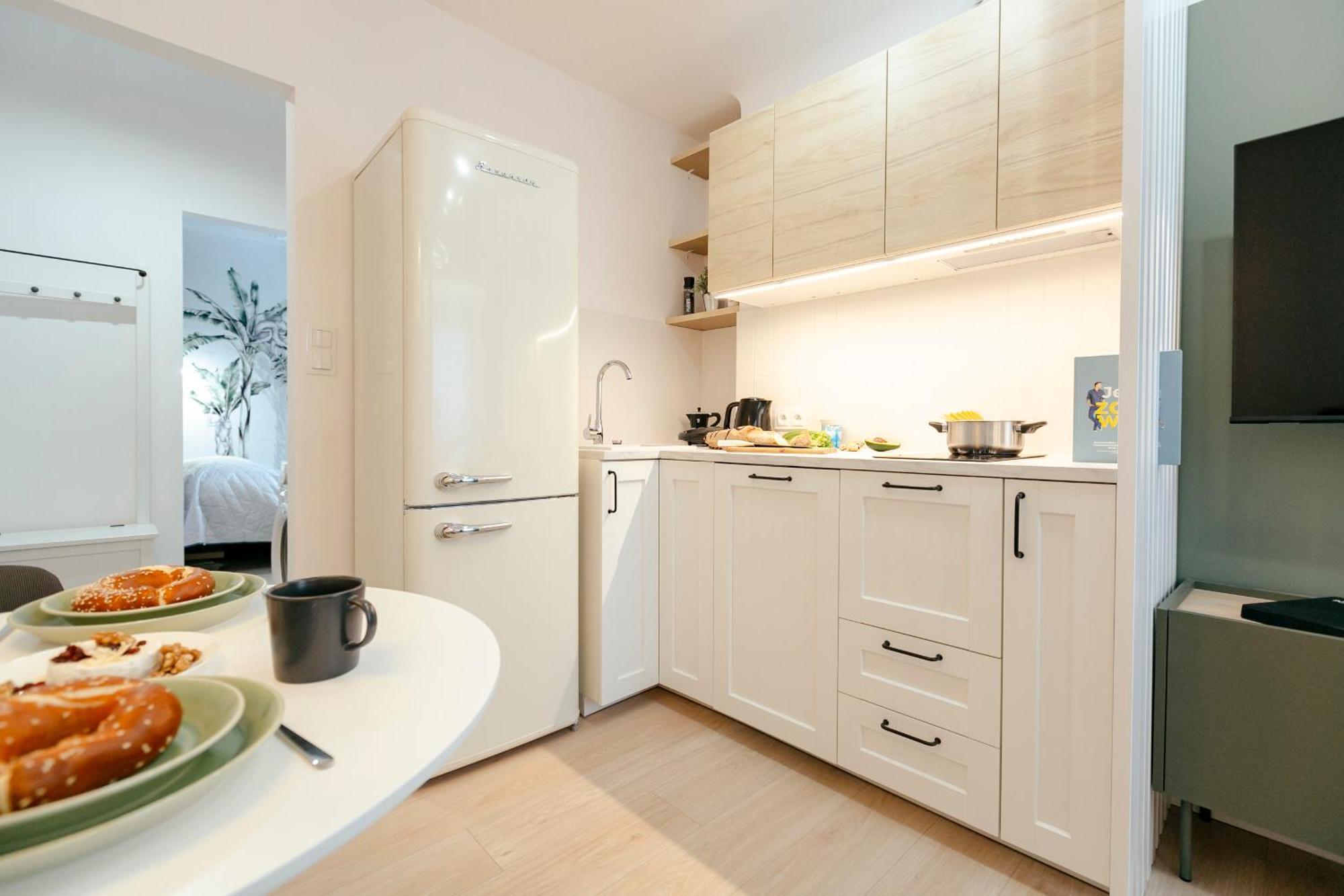 Pulawska 11 -Prywatny Apartament 4 Osobowy W Centrum Warszawy - Better Rental วอร์ซอ ภายนอก รูปภาพ